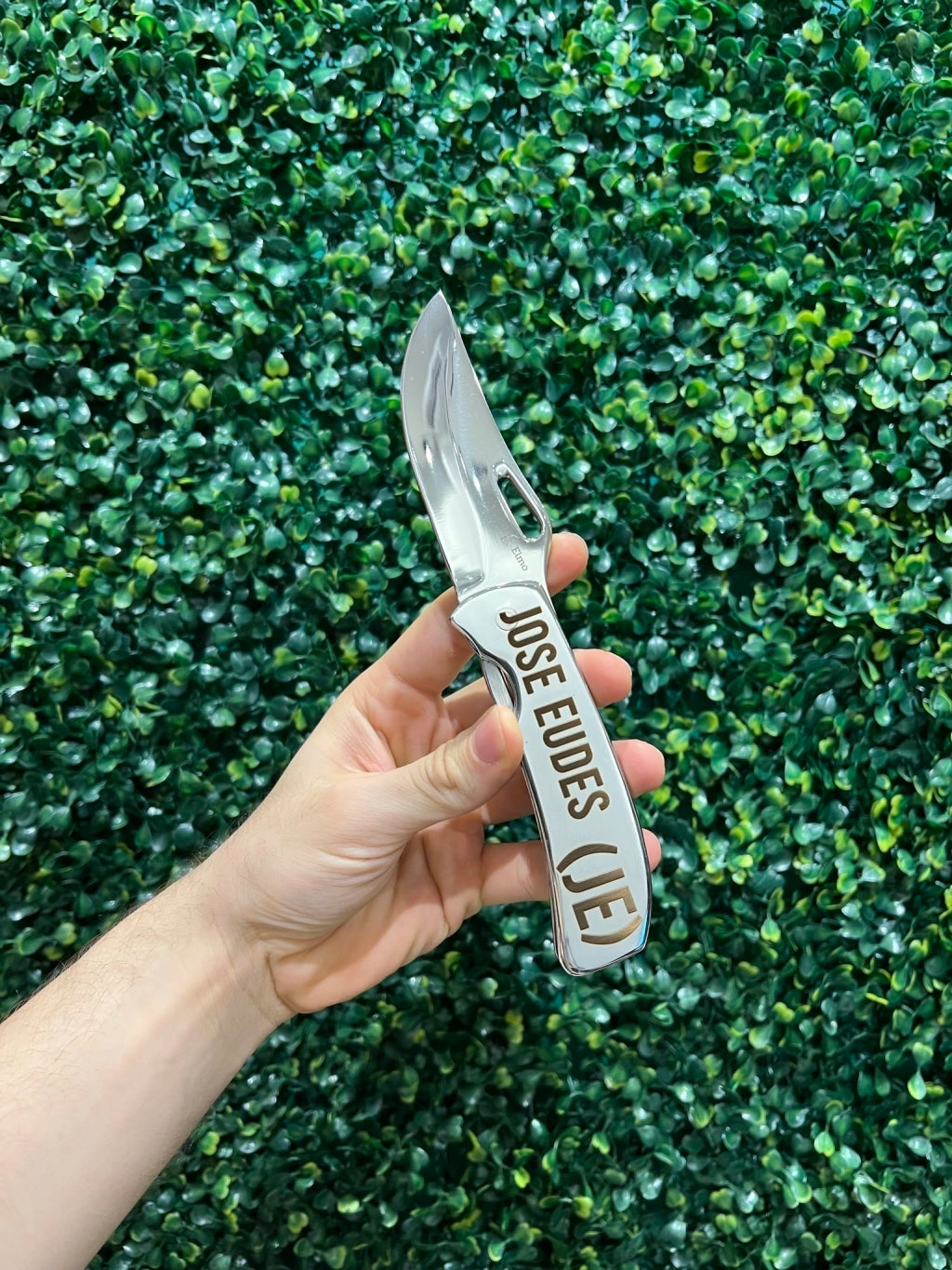 Canivete Elmo em Aço Cirúrgico 420C – Personalização Exclusiva (Nome + Imagem)