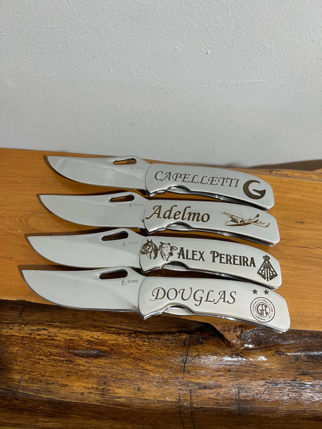 Canivete Elmo em Aço Cirúrgico 420C – Personalização Exclusiva (Nome + Imagem)